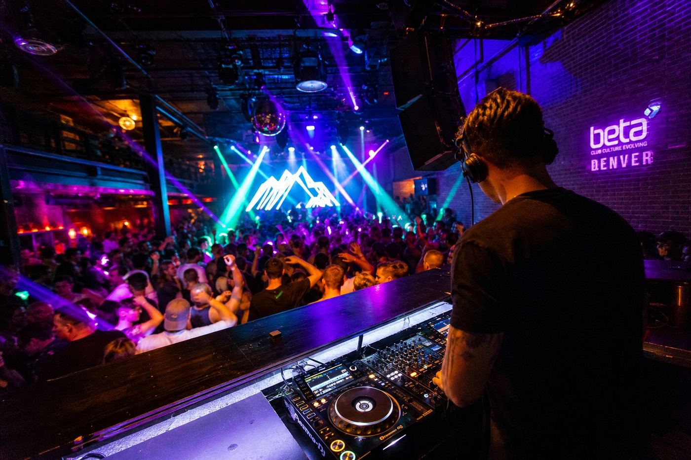 Denver Nightlife Metro Clubs Live Music Entertainment