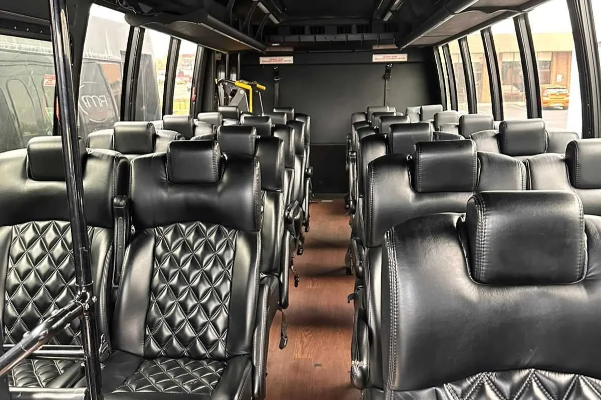 Arion Luxury Coach Bus — 30-passenger group transportation