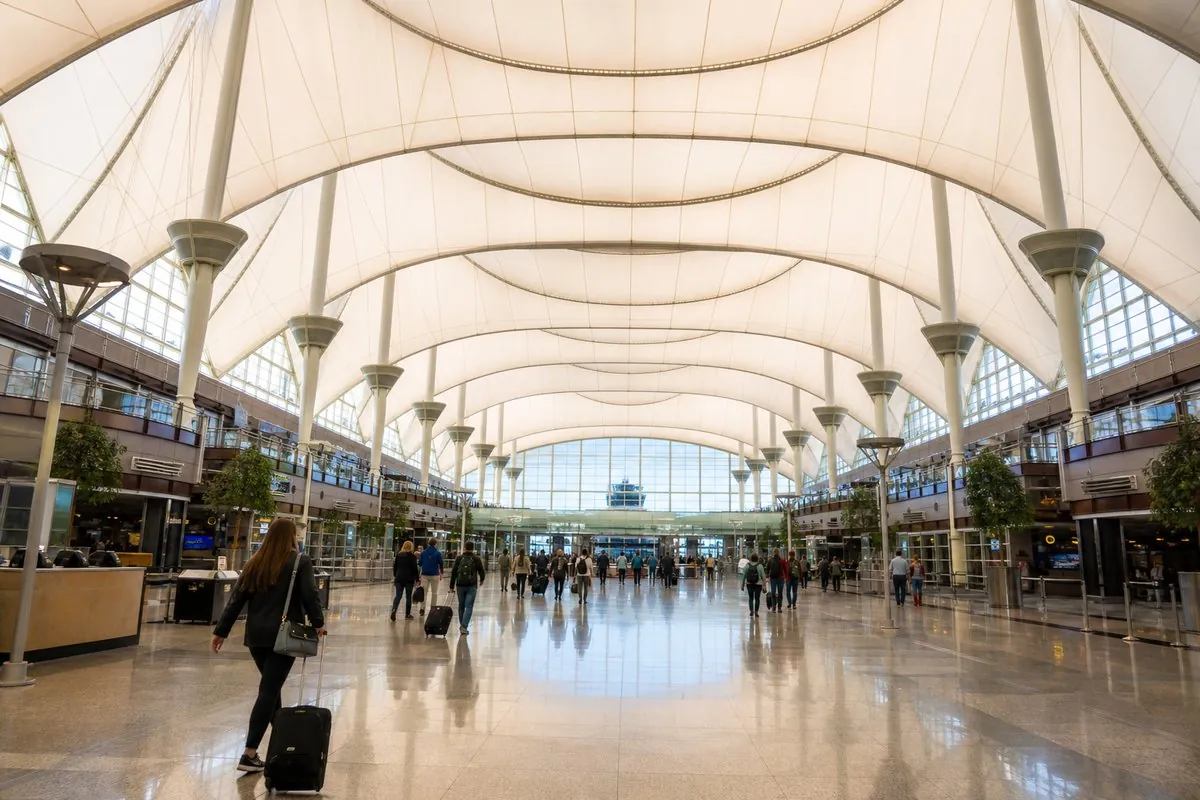 DEN Airport Terminal Guide: Concourses, Navigation, and What Nobody Tells First-Time Flyers