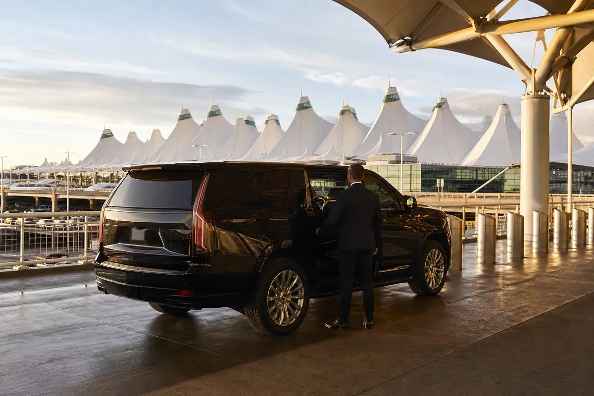Every DEN Ground Transportation Option Compared: Train, Taxi, Rideshare, Shuttle, and Private Car